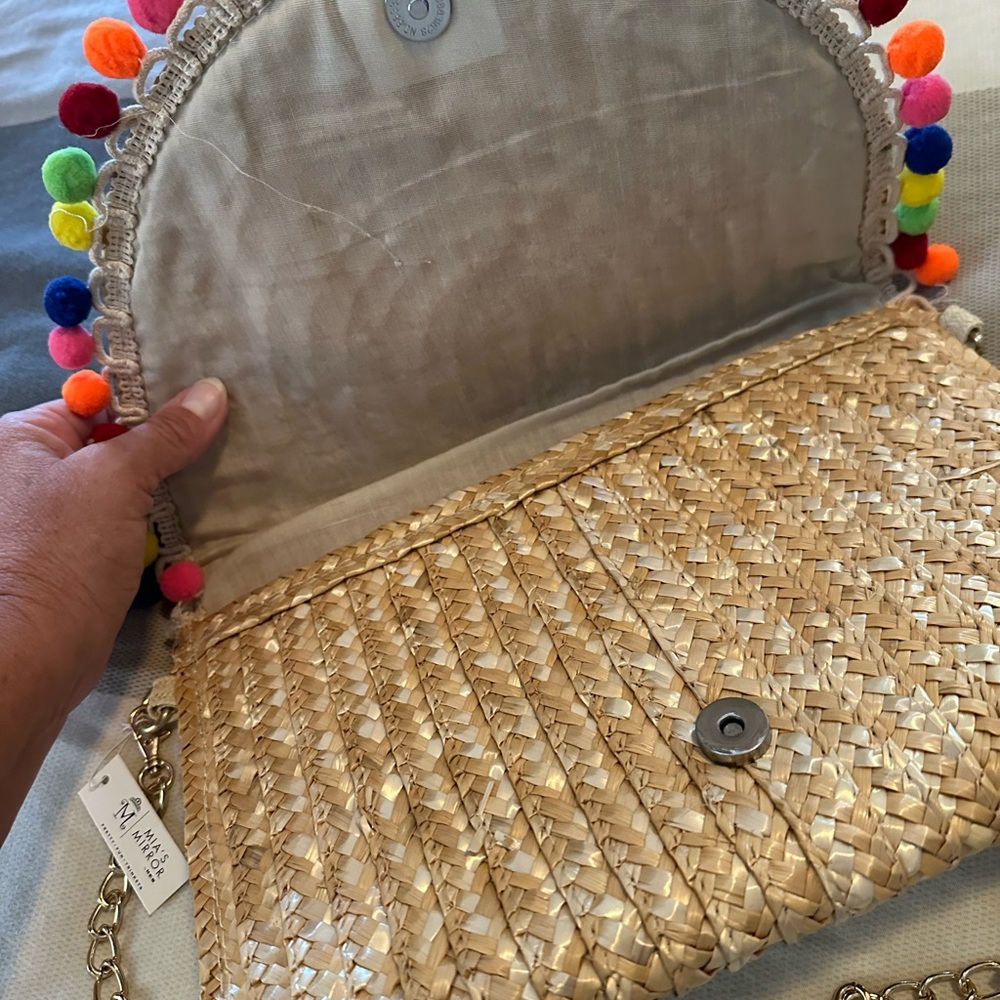 Brand New with Tags-Mia’s Mirror Follow the Sun purse - Picture 4 of 6
